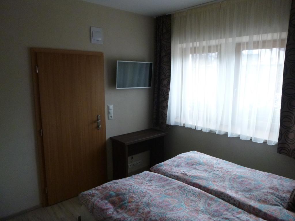 Pikolo - Izby Na Prenajom Nové Mesto nad Váhom Exterior foto